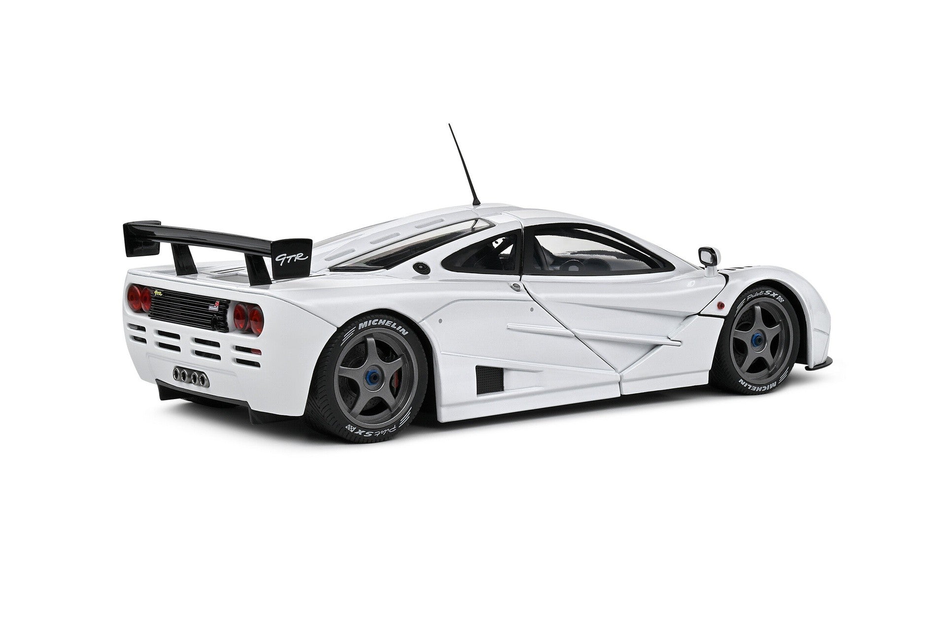 McLaren F1 GT-R 1996 Short Tail White 1:18 - 85708