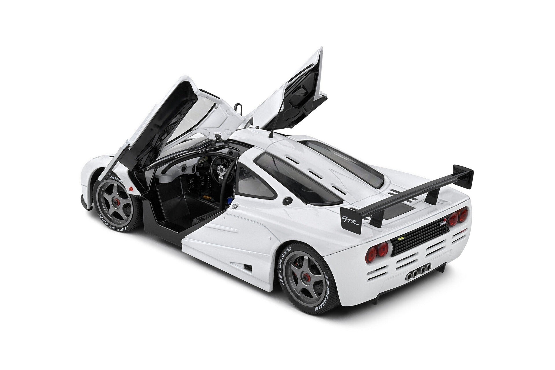 McLaren F1 GT-R 1996 Short Tail White 1:18 - 85712