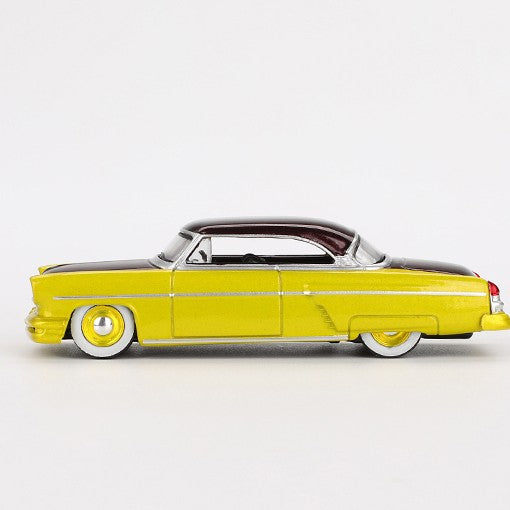 Lincoln Capri Hot Rod 1954 Lime Yellow 1:64 - 86127