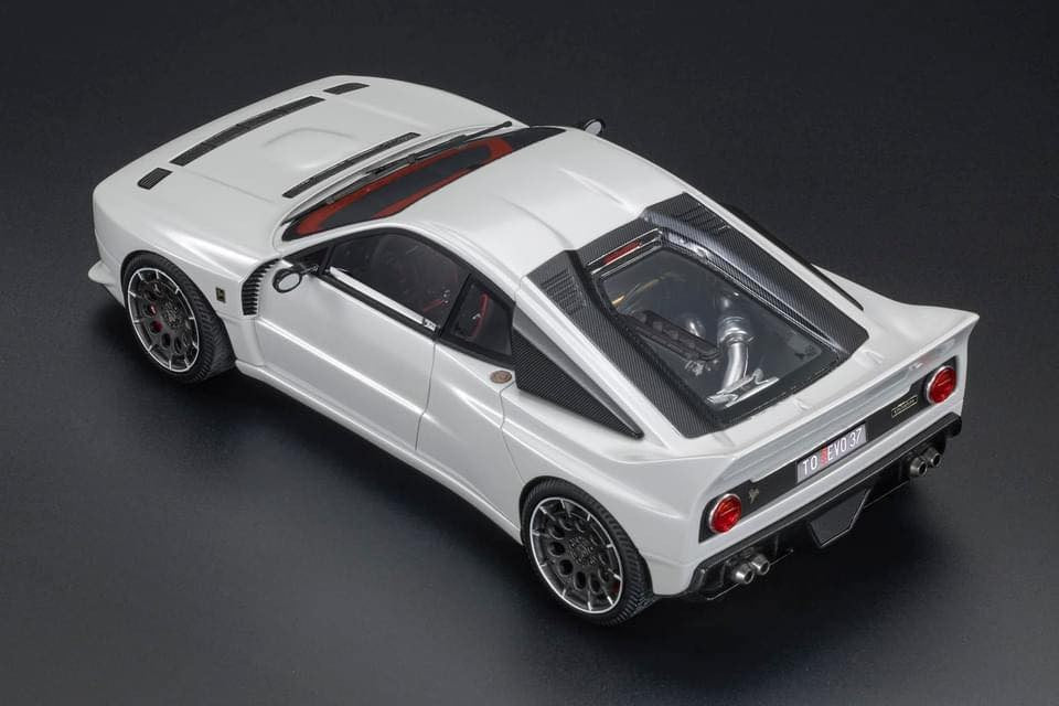 Kimera EVO 037 2022 Bianco Perlato Metallizzato 1:18 - 86146