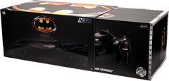 Batmobile 1989 Armored Batman Figure 1:24 - 86239