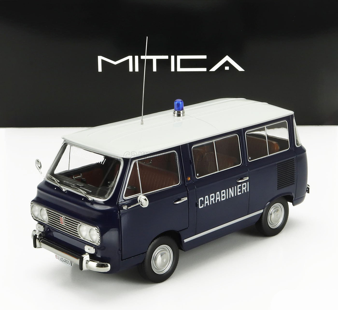 Fiat 850 Familiare Serie 2 1970 Carabinieri 1:18 - 86525