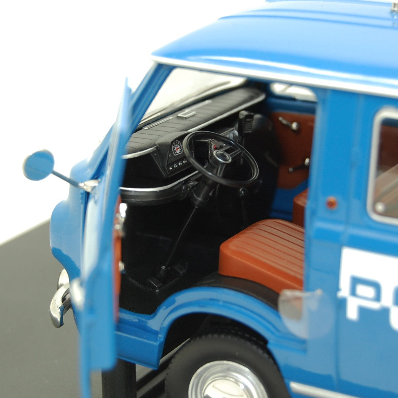 Fiat 850 Familiare Serie 2 1970 Polizia 1:18 - 86541