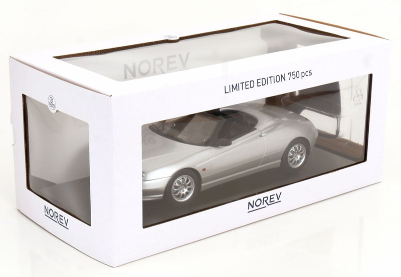 Alfa Romeo Spider 2.0 Twin Spark 1999 Silver Soft Top 1:18 - 86658