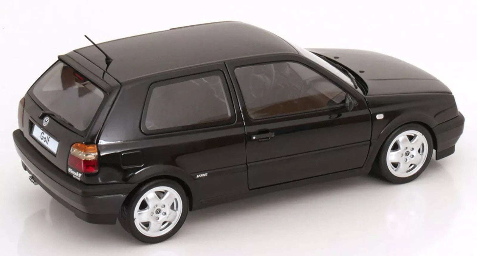 Volkswagen Golf GTi 1996 Black 1:18 - 86661