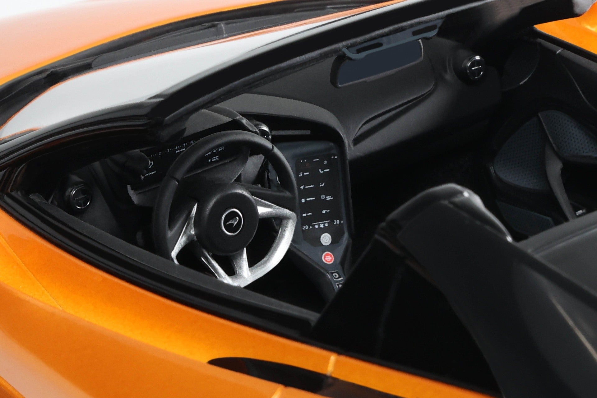 McLaren 750S Spider Papaya Spark Orange 1:18 - 86732