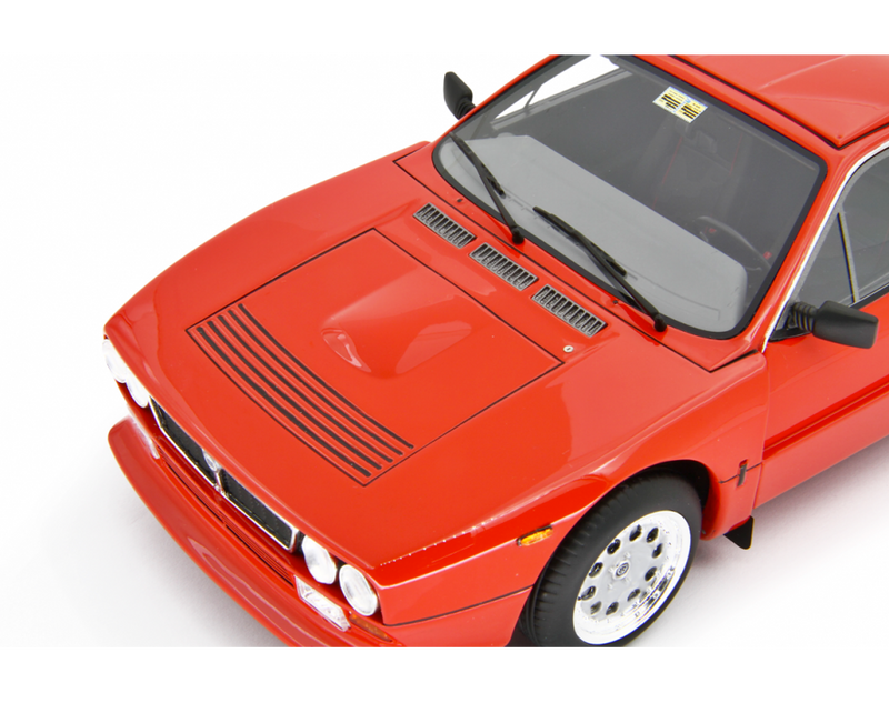 Lancia 037 Rally Stradale 1982 Rosso 1:18 - 86896