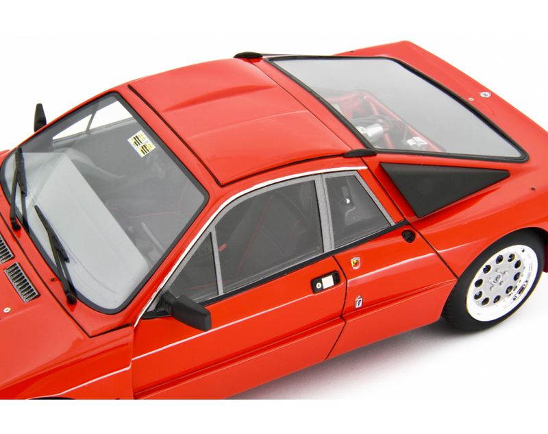 Lancia 037 Rally Stradale 1982 Rosso 1:18 - 86897