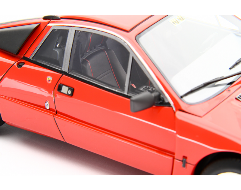 Lancia 037 Rally Stradale 1982 Rosso 1:18 - 86903