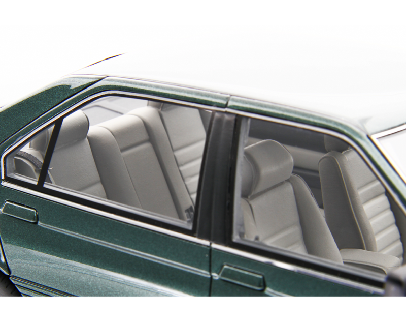 Alfa Romeo 164 2.0 Twin Spark 1987 Rosso Alfa 1:18 - 86924