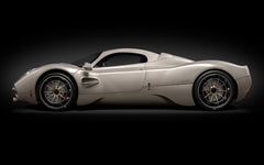 Pagani Utopia Coupe Rinascimento Lucido Kit Pocher 1:8 - 87023