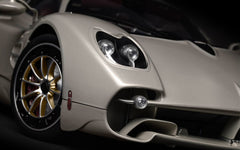 Pagani Utopia Coupe Rinascimento Lucido Kit Pocher 1:8 - 87025