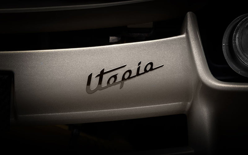 Pagani Utopia Coupe Rinascimento Lucido Kit Pocher 1:8 - 87027