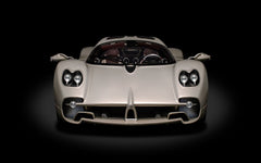 Pagani Utopia Coupe Rinascimento Lucido Kit Pocher 1:8 - 87028