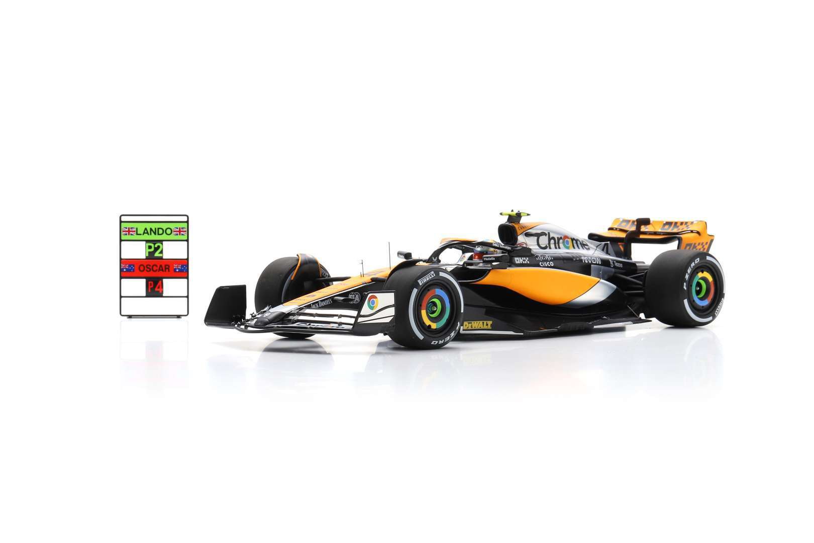 McLaren MCL60 2nd British GP Silverstone 2023 Lando Norris With Pit Board 1:18 - 87126