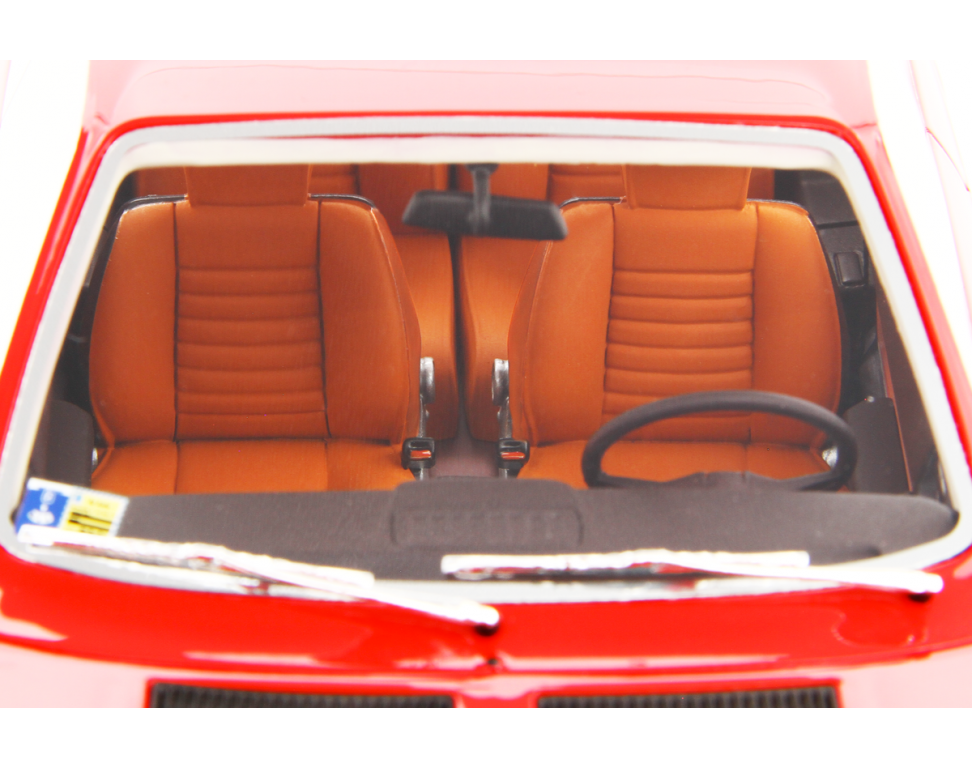 Lancia Beta Coupé 1.6 – 1.8 Rosso Corsa 1973-75 scala 1:18 Laudoracing - 87175