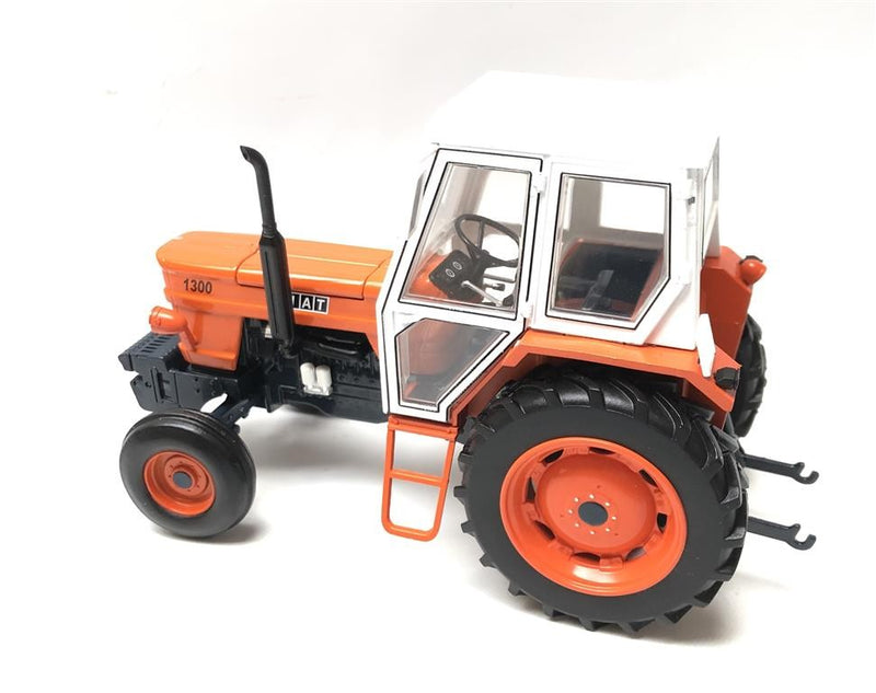 Fiat 1300 2WD Trattore 1:32 - 87195