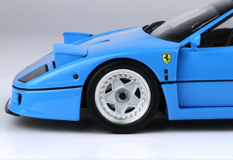 Ferrari F40 1987 Azzurro striscia tricolore IT cerchi argento 1:18 - 87349