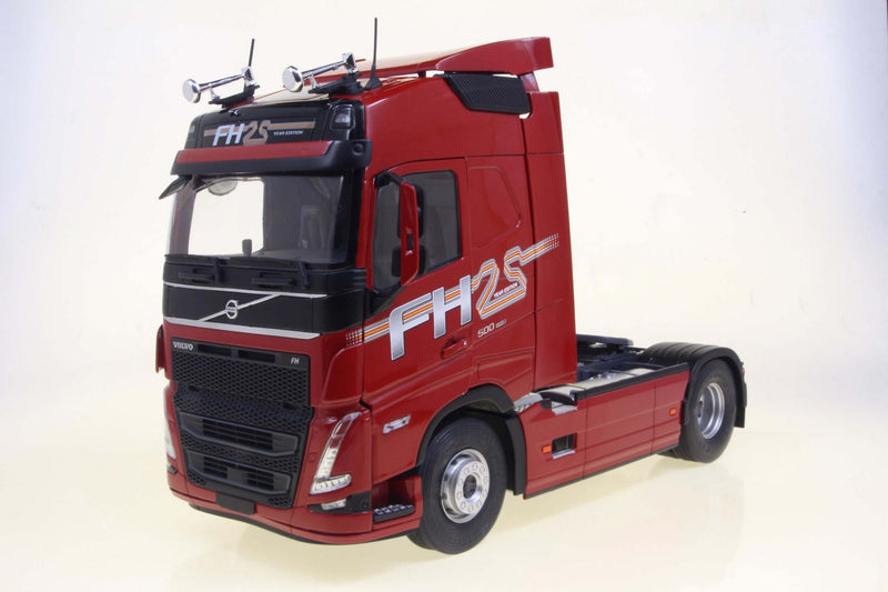 Volvo FH Globetrotter XL 25 Anniversary Edition Red 1:24 - 88041