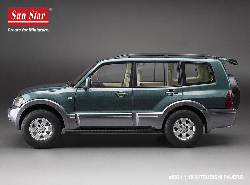 Mitsubishi Pajero 3.5L V6 (V73) 2006 Green Metallic 1:18 - 88239