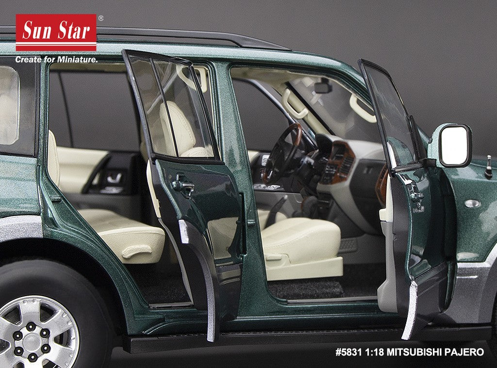 Mitsubishi Pajero 3.5L V6 (V73) 2006 Green Metallic 1:18 - 88245