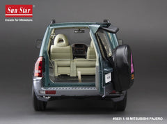 Mitsubishi Pajero 3.5L V6 (V73) 2006 Green Metallic 1:18 - 88249