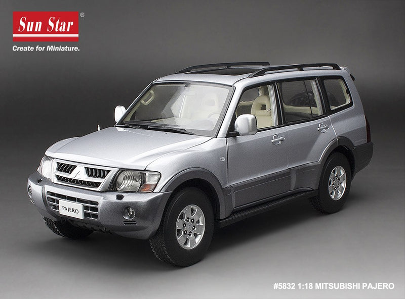 Mitsubishi Pajero 3.5L V6 (V73) 2006 Silver Gray 1:18 - 88252