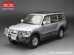 Mitsubishi Pajero 3.5L V6 (V73) 2006 Silver Gray 1:18 - 88253