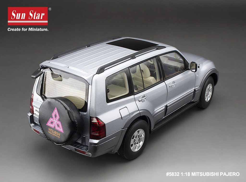 Mitsubishi Pajero 3.5L V6 (V73) 2006 Silver Gray 1:18 - 88259