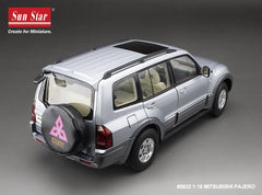 Mitsubishi Pajero 3.5L V6 (V73) 2006 Silver Gray 1:18 - 88259