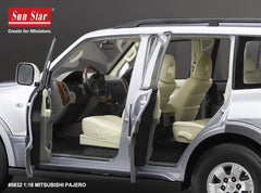 Mitsubishi Pajero 3.5L V6 (V73) 2006 Silver Gray 1:18 - 88263