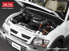 Mitsubishi Pajero 3.5L V6 (V73) 2006 White 1:18 - 88273