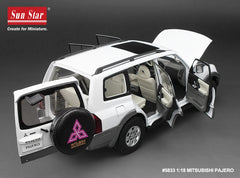 Mitsubishi Pajero 3.5L V6 (V73) 2006 White 1:18 - 88278