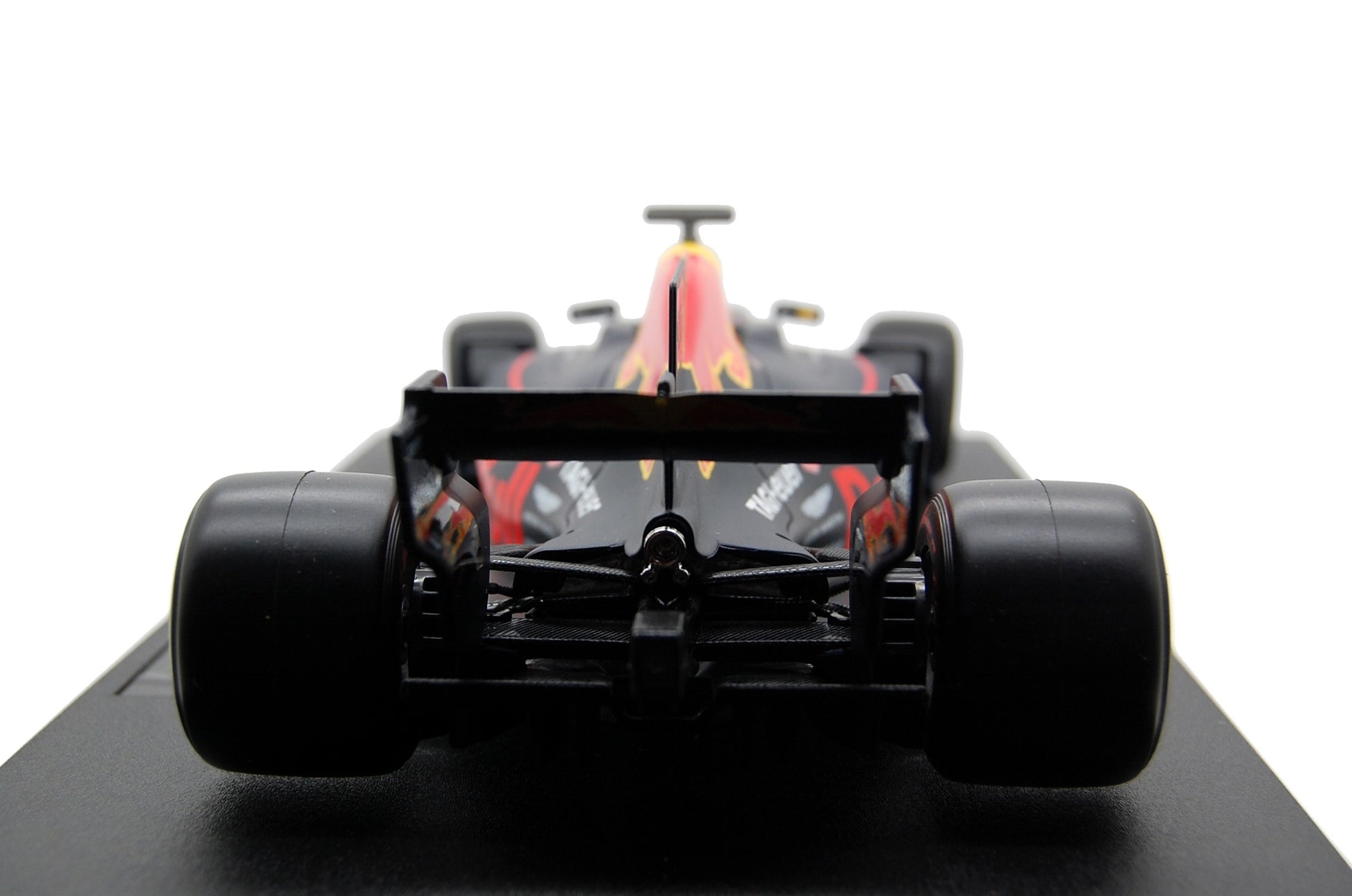 Red Bull Tag Heuer RB13 2017 Max Verstappen 1:18 - 8839