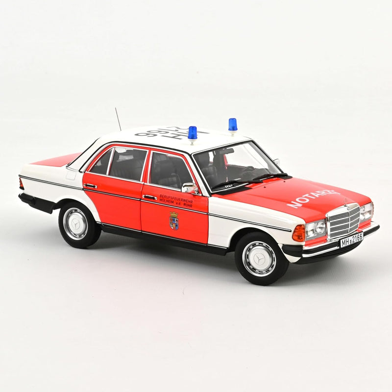 Mercedes-Benz 200 1984 Emergency Ambulance 1:18 - 88791