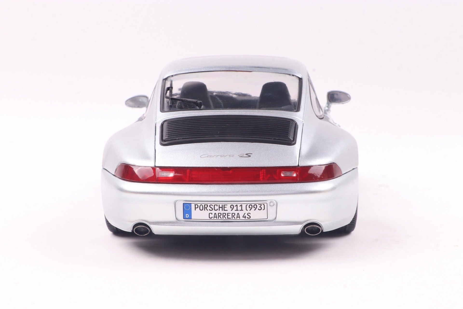 Porsche 911 (993) S 1996 Polar Silver 1:18 - 88820