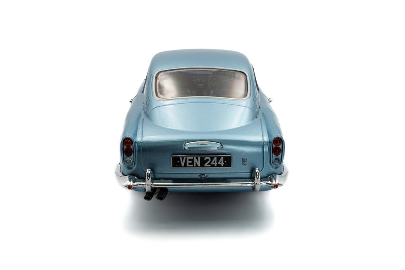 Aston Martin DB5 RHD 1964 Light Metallic Blue 1:18 - 88881