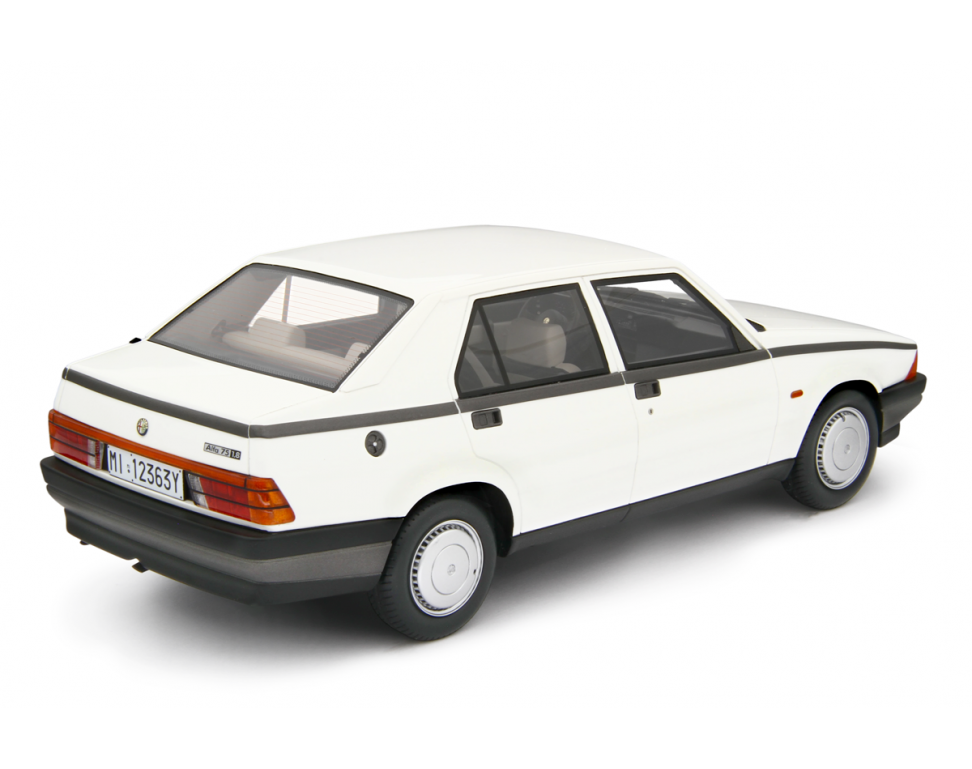 Alfa Romeo Alfa 75 1.6-1.8 1985 Bianco 1:18 - 89286