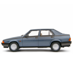 Alfa Romeo Alfa 75 1.6-1.8 1985 Blu metallizzato 1:18 - 89295