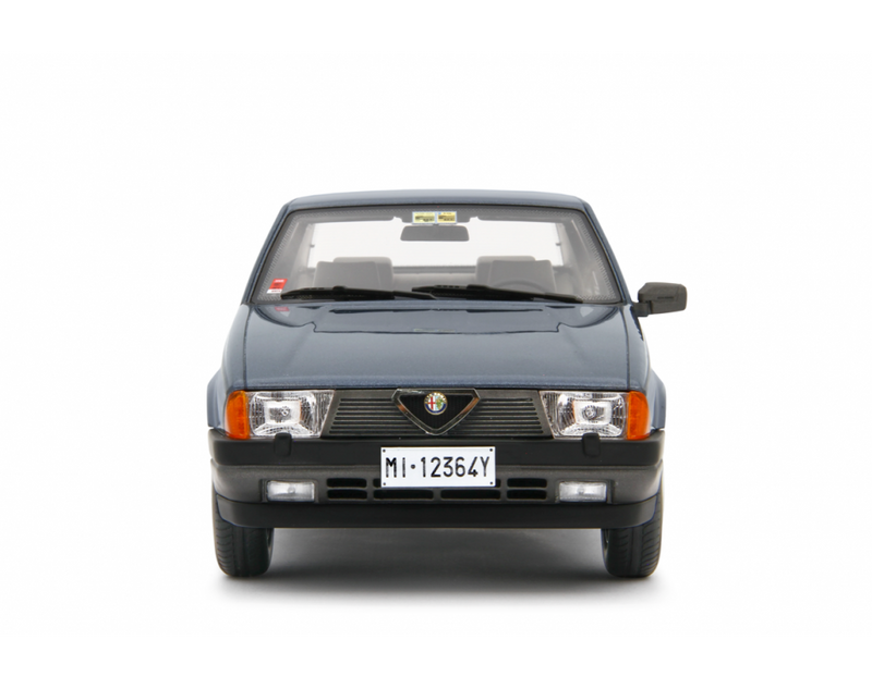 Alfa Romeo Alfa 75 1.6-1.8 1985 Blu metallizzato 1:18 - 89296