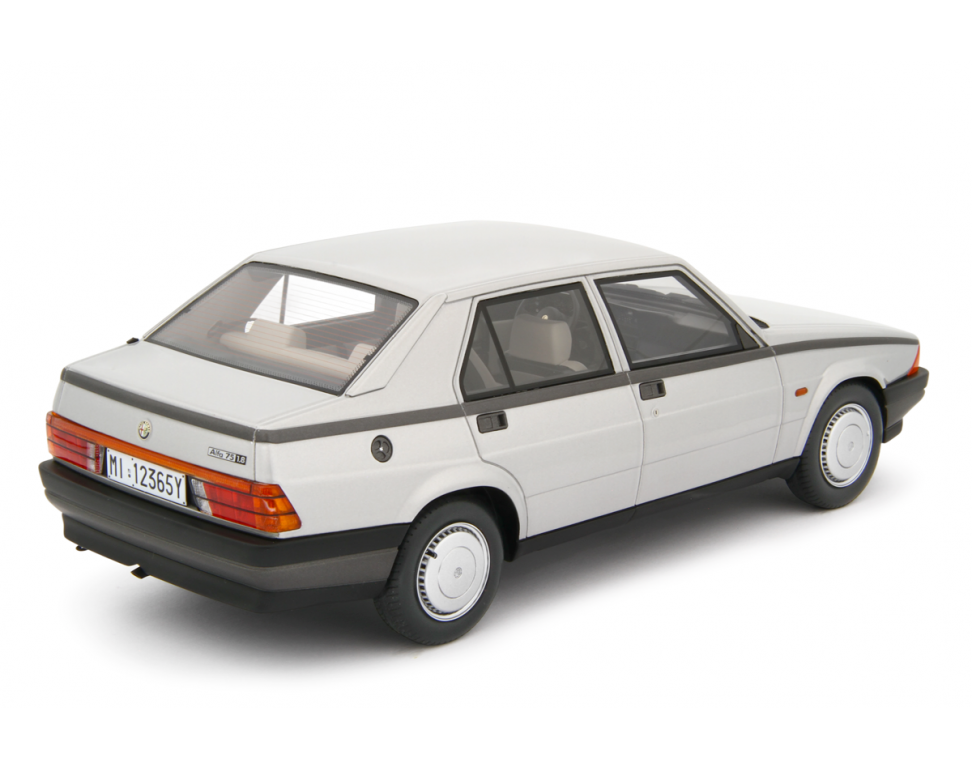 Alfa Romeo Alfa 75 1.6-1.8 1985 Grigio metallizzato 1:18 - 89312