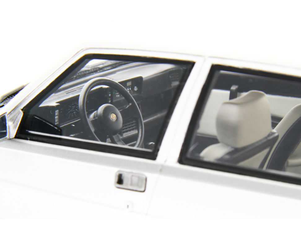 Alfa Romeo Alfa 75 1.6-1.8 1985 Grigio metallizzato 1:18 - 89314