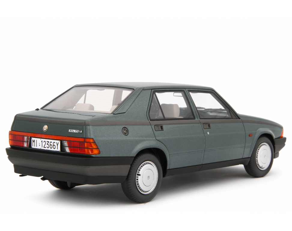 Alfa Romeo Alfa 75 1.6-1.8 1985 Verde metallizzato 1:18 - 89320