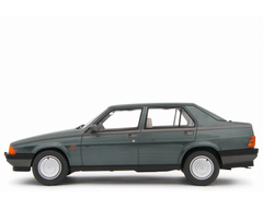 Alfa Romeo Alfa 75 1.6-1.8 1985 Verde metallizzato 1:18 - 89321