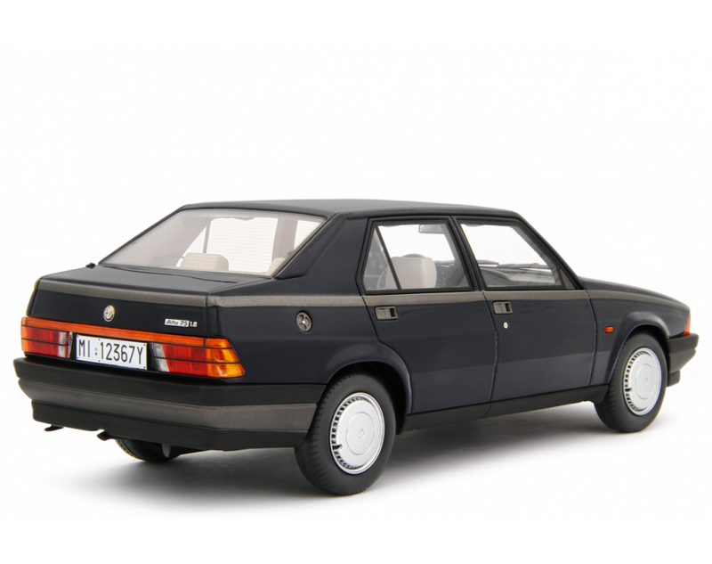 Alfa Romeo Alfa 75 1.6-1.8 1985 Blu scuro 1:18 - 89333
