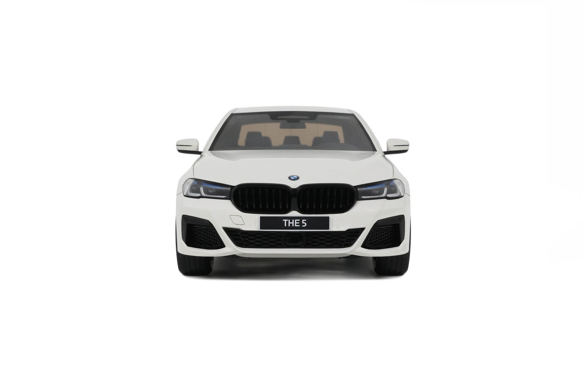 BMW 5 Series 545e Xdrive M Sport (F90) 2023 White 1:18 - 89472