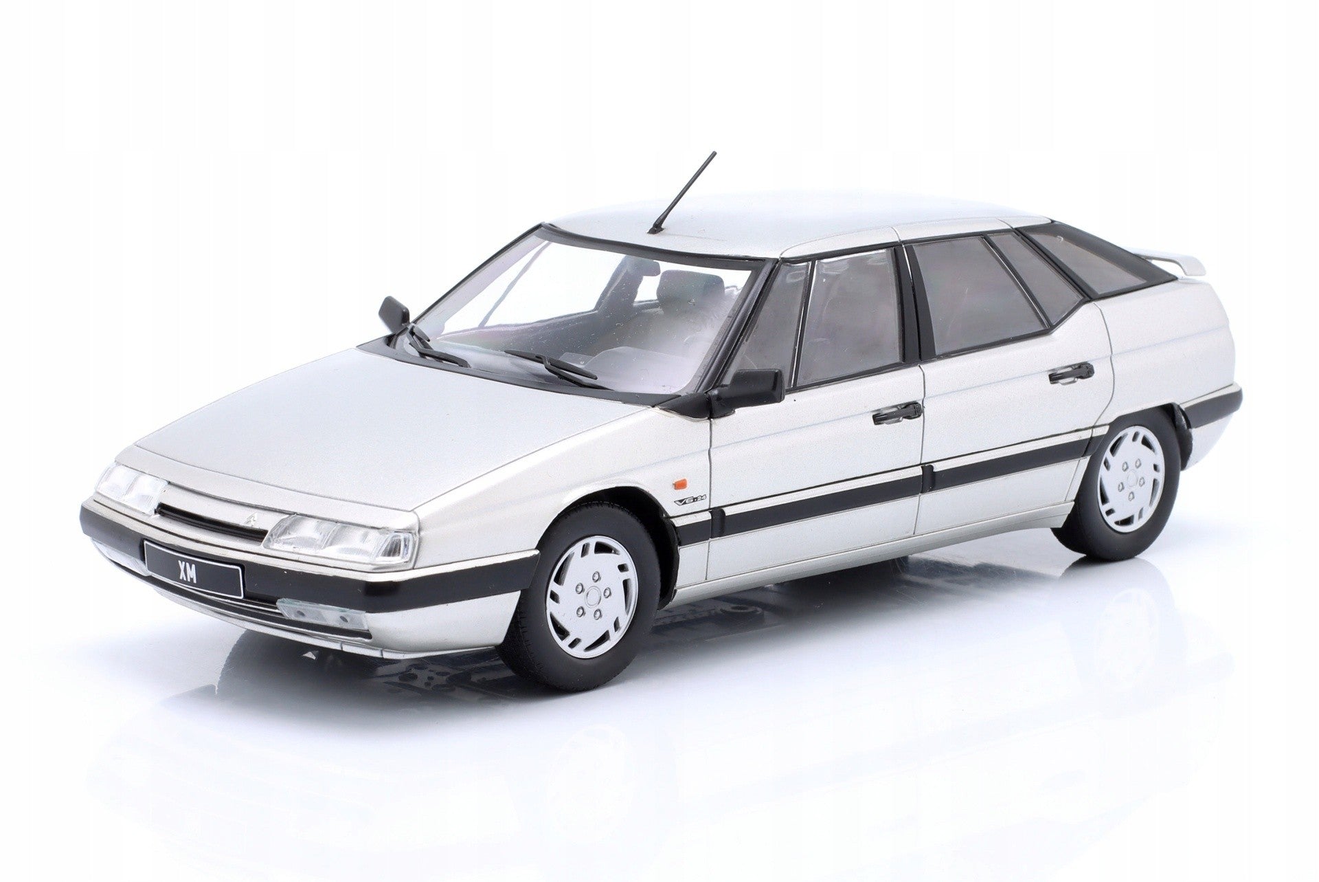 Citroen XM Break V6 1991 Silver 1:24 - 89791