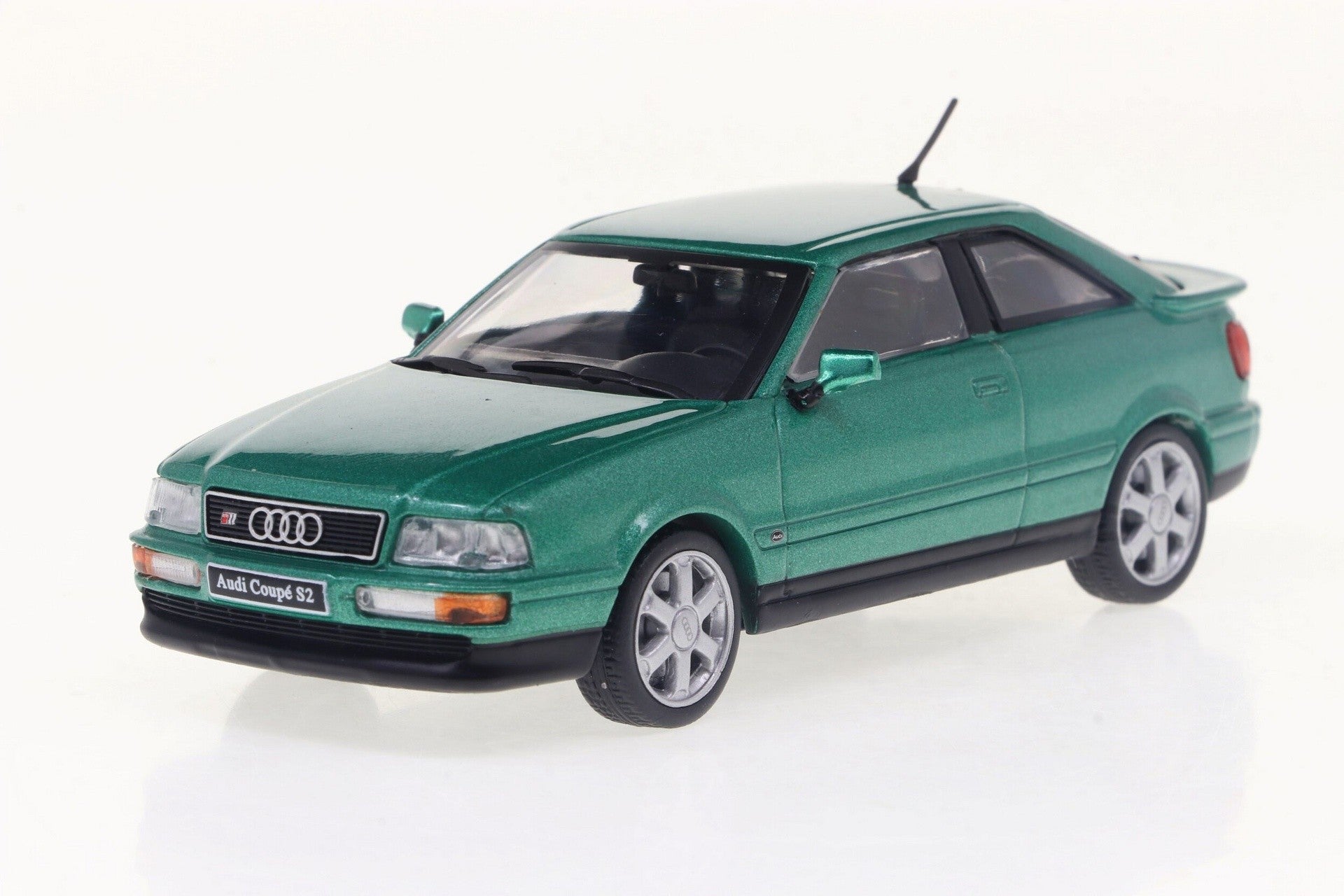 Audi Coupe S2 1994 Cricketgrün 1:43 - 89897