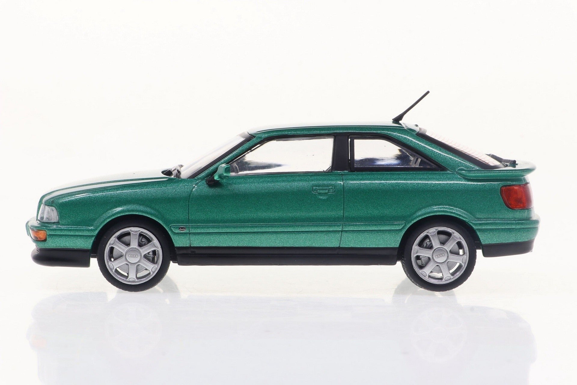 Audi Coupe S2 1994 Cricketgrün 1:43 - 89902