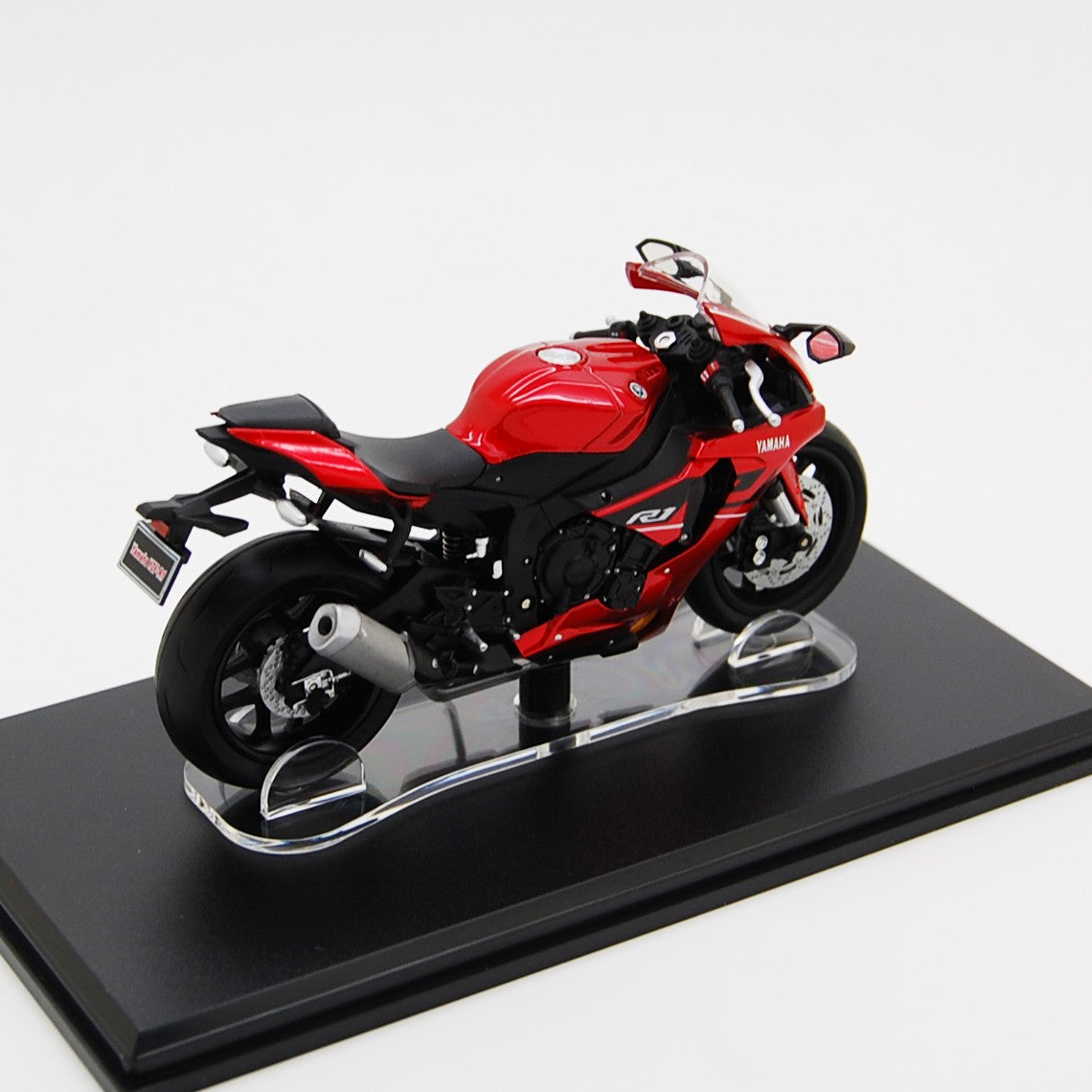Yamaha YZF-R1 2022 Metallic Red - Black 1:18 - 90218